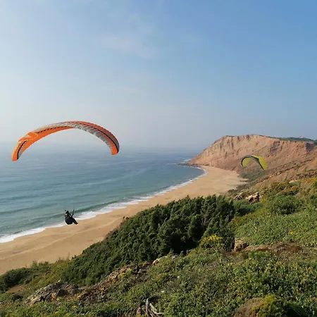 Refugio Da Muralha - By Sch Ναζαρέ